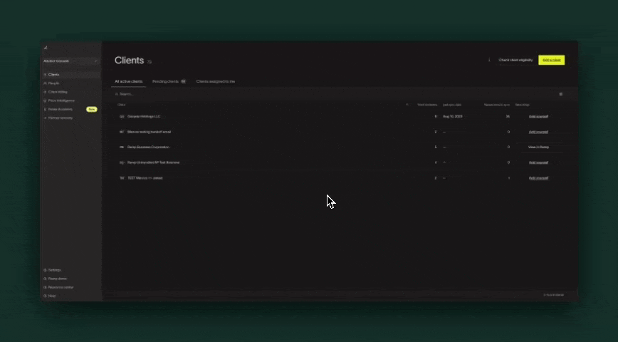 Advisor Console client referral flow with product bundle pre-selection